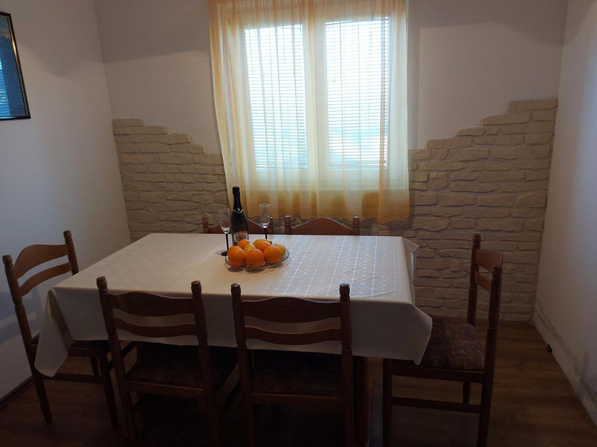 Apartmani Tatjana Okrug Gornji Zewnętrze zdjęcie