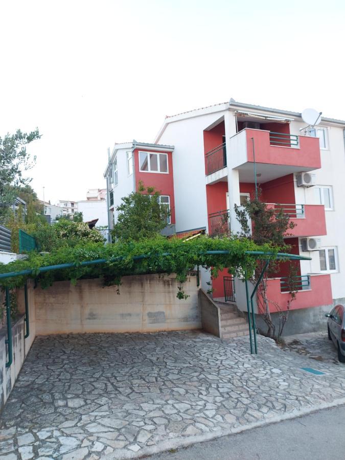 Apartmani Tatjana Okrug Gornji Zewnętrze zdjęcie